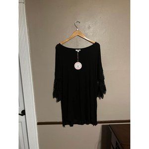NWT. Large Umgee Dress. Long Sleeve
